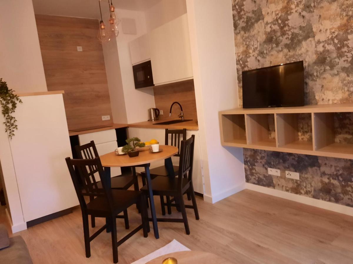 Prestige Apartments Wola Kolejowa Варшава Экстерьер фото
