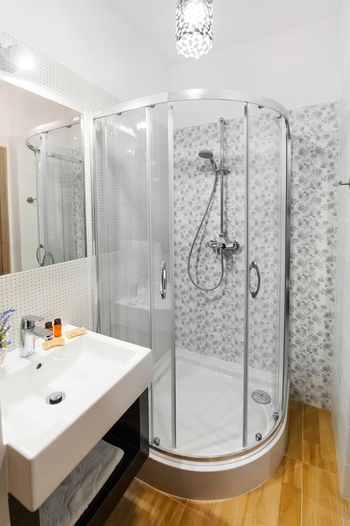 Prestige Apartments Wola Kolejowa Варшава Номер фото