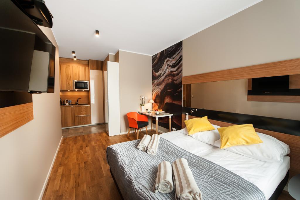 Prestige Apartments Wola Kolejowa Варшава Номер фото